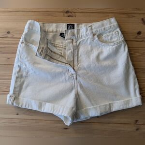 BDG Shorts Womens 30 White Mom Short High-Rise Denim Flat Front 5 Pockets Logo